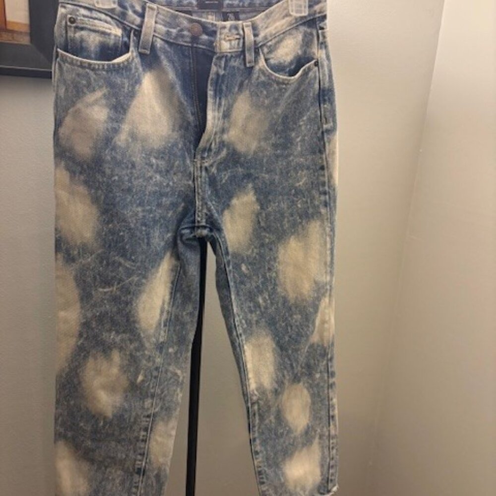 BDG Slim Straight